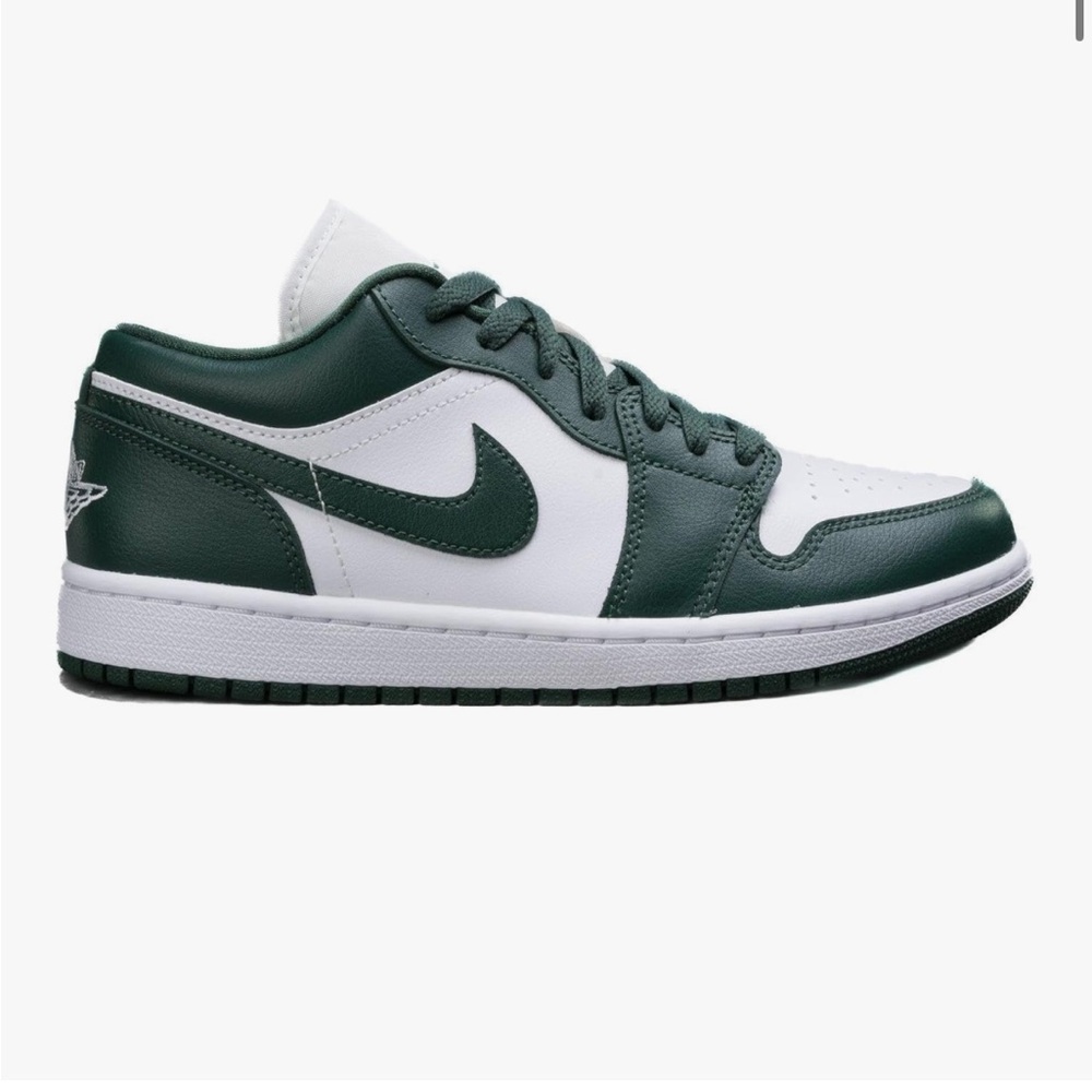 Jordan 1 Sneakers